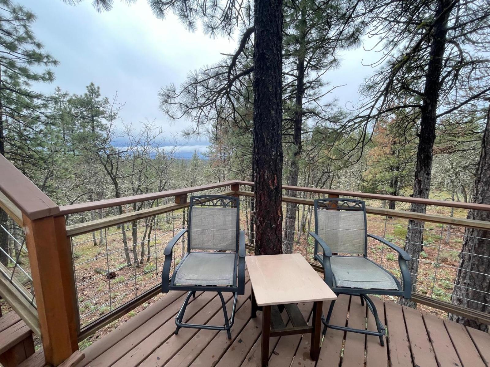 Treehouse Ranch Hotell Goldendale Eksteriør bilde
